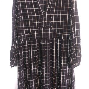 Black and white dress!